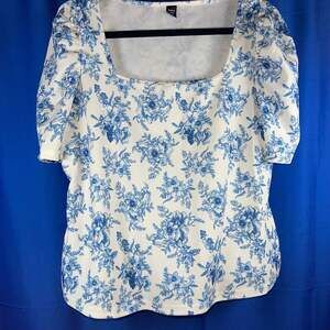 3XL - SHEIN Curve VCAY Plus Blue Floral Square Neck Puff Sleeve Top
